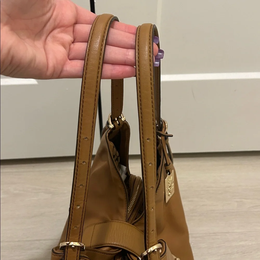 Coach Madison Carlyle Shoulder Bag in Tan